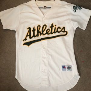 Oakland athletics baseball shirt size 44 in men’s